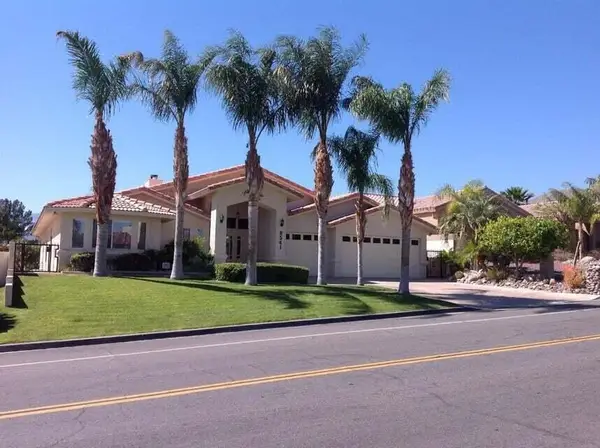 8541 Clubhouse, Desert Hot Springs, CA 92240