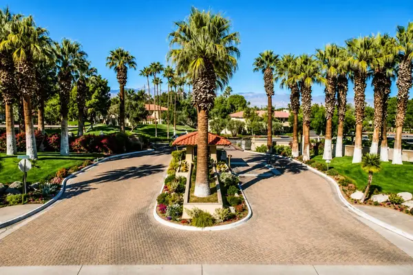 2801 N Los Felices #104, Palm Springs, CA 92262
