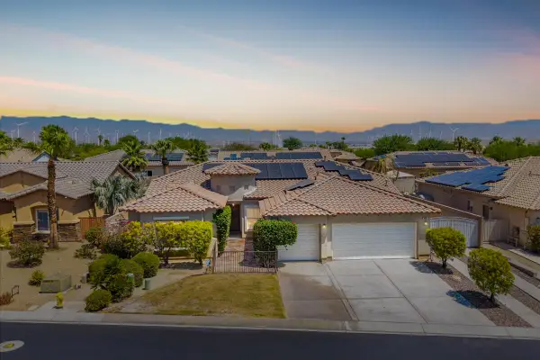 816 Mira Grande, Palm Springs, CA 92262