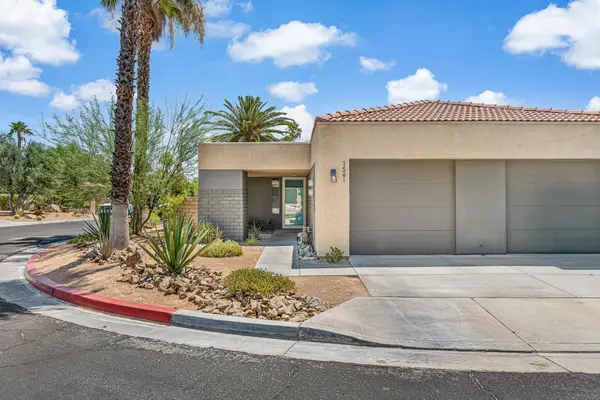 1541 Sunflower Court N, Palm Springs, CA 92262