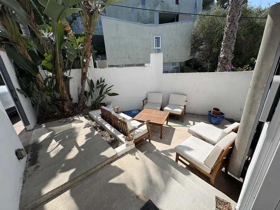 2410 Lyric Avenue, Los Angeles, CA 90027 - #2