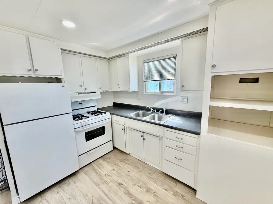 17069 N Indian Canyon Drive, Palm Springs, CA 92262 - #2
