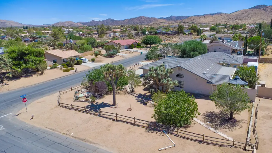 8582 Frontera Avenue, Yucca Valley, CA 92284 - #2