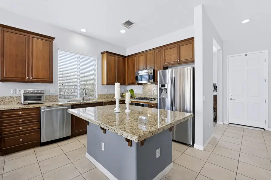 81964 Camino Cantos, Indio, CA 92203 - #3