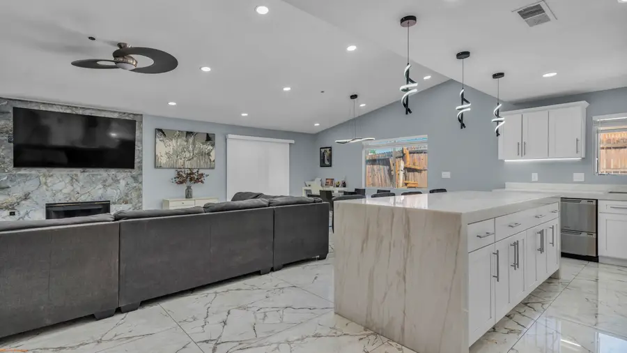 13765 Hermano Way, Desert Hot Springs, CA 92240 - #2