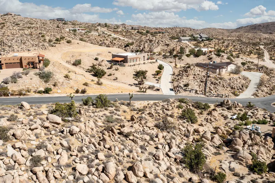 205 Bandera Road, Yucca Valley, CA 92284 - #2