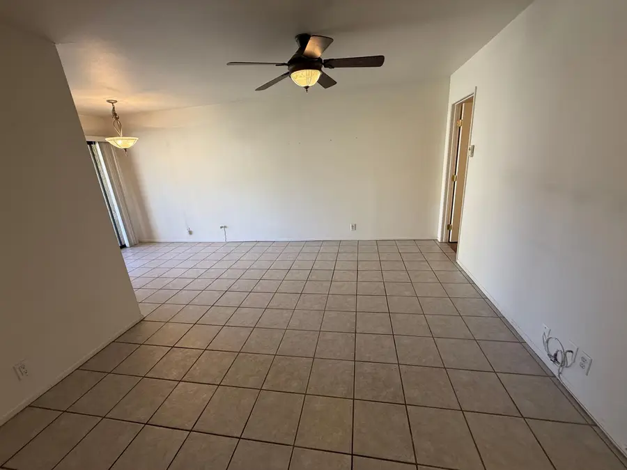 5300 E Waverly Drive #D4, Palm Springs, CA 92264 - #3