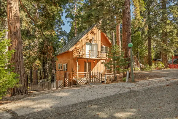 31522 Cedarwood Drive, Running Springs, CA 92382