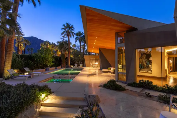 740 N Prescott Drive, Palm Springs, CA 92262