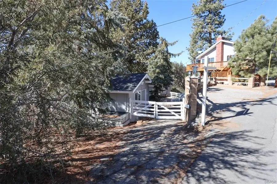 1010 Brookside Lane, Fawnskin, CA 92333 - #2