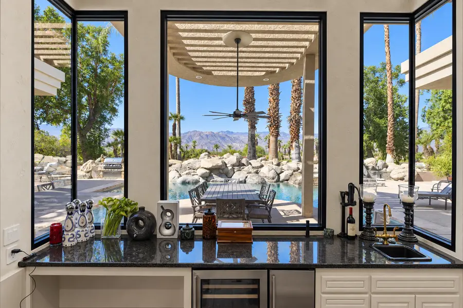 25 Avenida Andra, Palm Desert, CA 92260 - #2