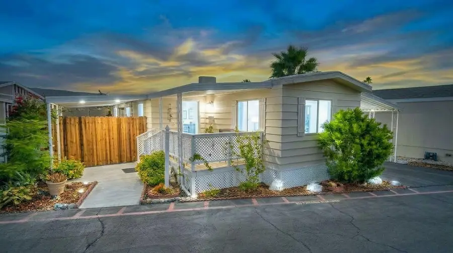 64625 Pierson Boulevard #B16, Desert Hot Springs, CA 92240 - #2