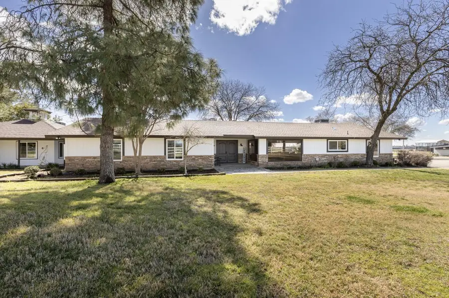 13545 E Bullard Avenue, Clovis, CA 93619 - Image #3