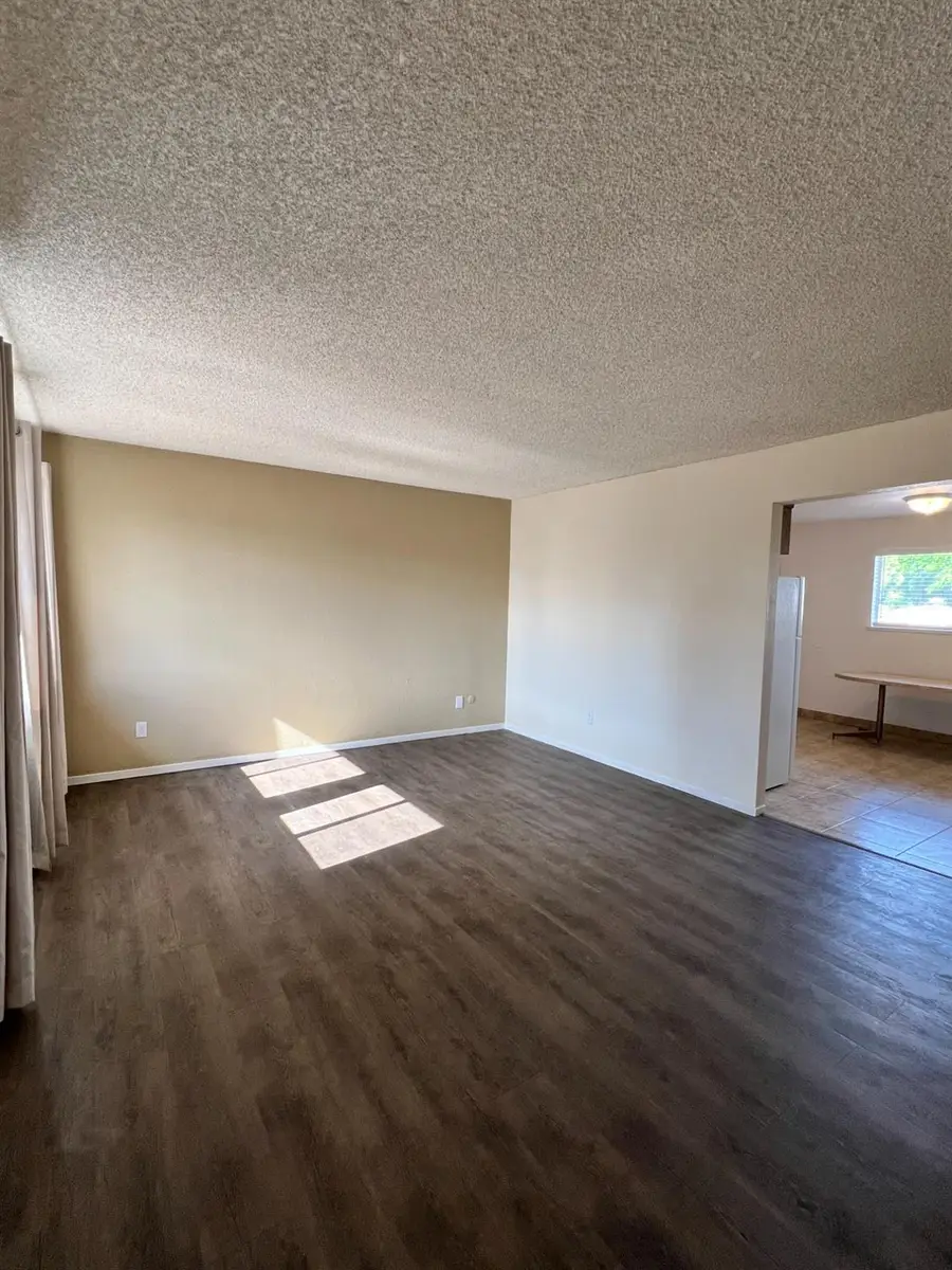 4313 N Emerson Avenue #202, Fresno, CA 93705 - #2