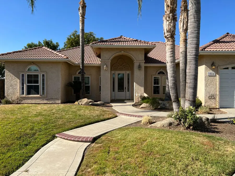 1046 Lords Court, Lemoore, CA 93245 - Image #2