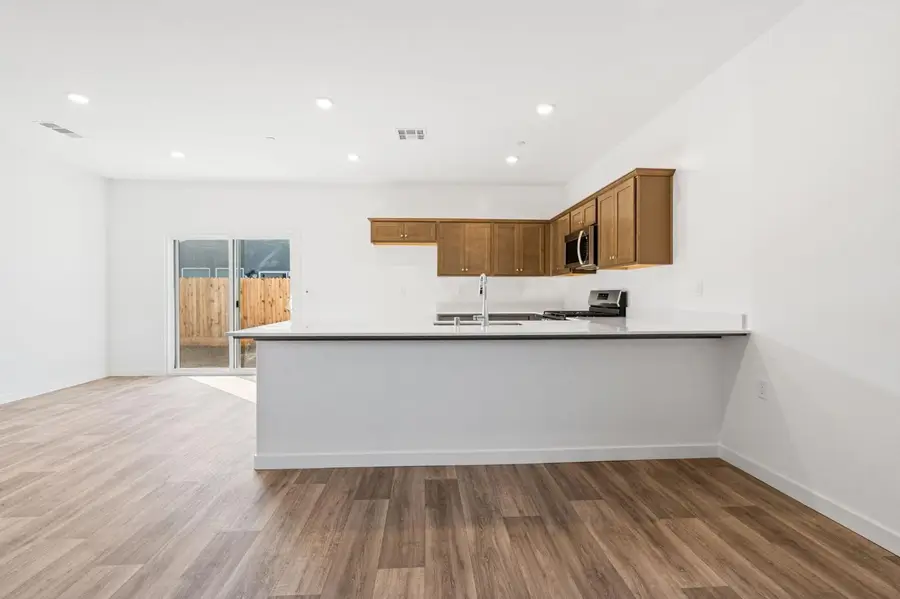 2851 N Janice Avenue, Fresno, CA 93737 - Image #2