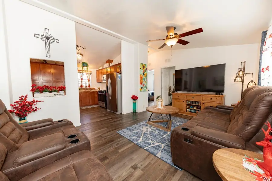 2400 W Midvalley Avenue #R6, Visalia, CA 93277 - Image #3