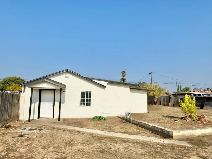 5035 E Laurel Avenue, Fresno, CA 93727 - Image #2