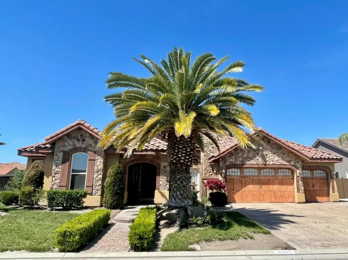 16052 W Middleton Avenue, Kerman, CA 93630 - #1