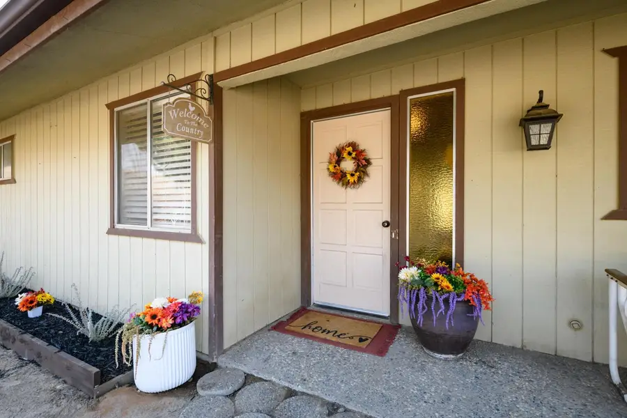 22630 Stagecoach Lane, Clovis, CA 93619 - Image #2