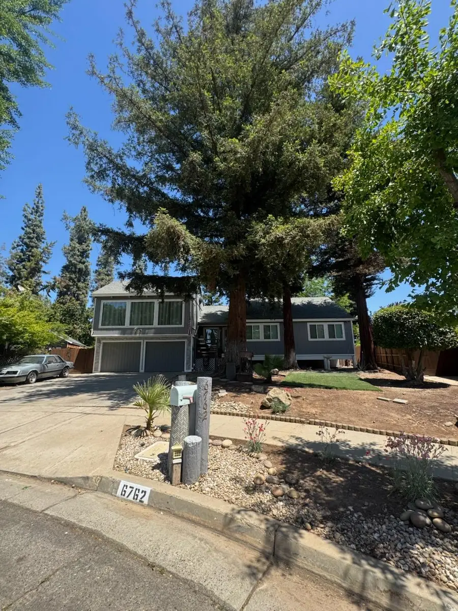 6762 N Knoll Avenue, Fresno, CA 93711 - Image #2