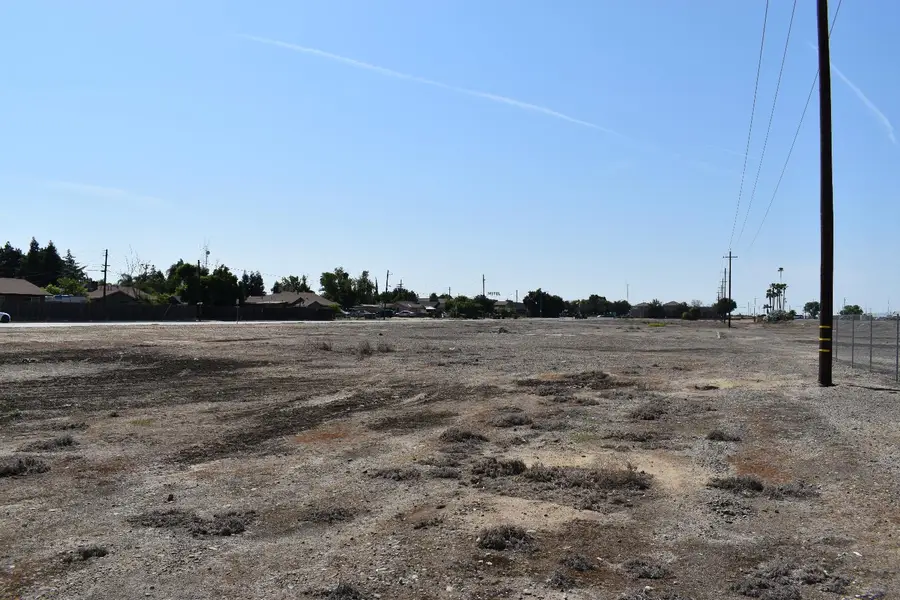 430 Front, Chowchilla, CA 93610 - Image #2