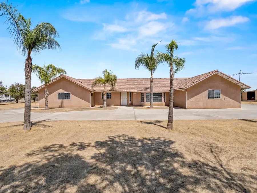 16099 Karen Road, Madera, CA 93636 - Image #2