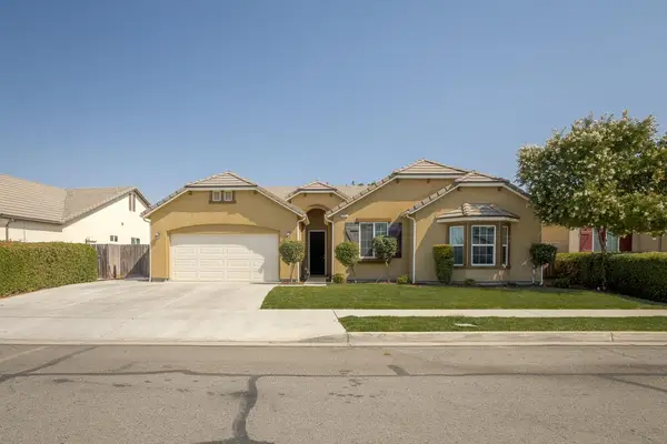 3542 W Oakridge Avenue, Visalia, CA 93291