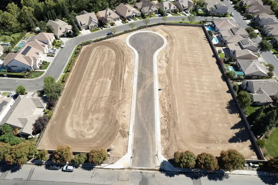 1763 N Preuss Avenue, Clovis, CA 93619 - #2