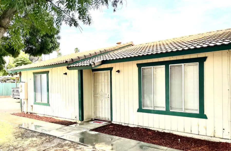 363 Florinda Street, Hanford, CA 93230 - Image #2