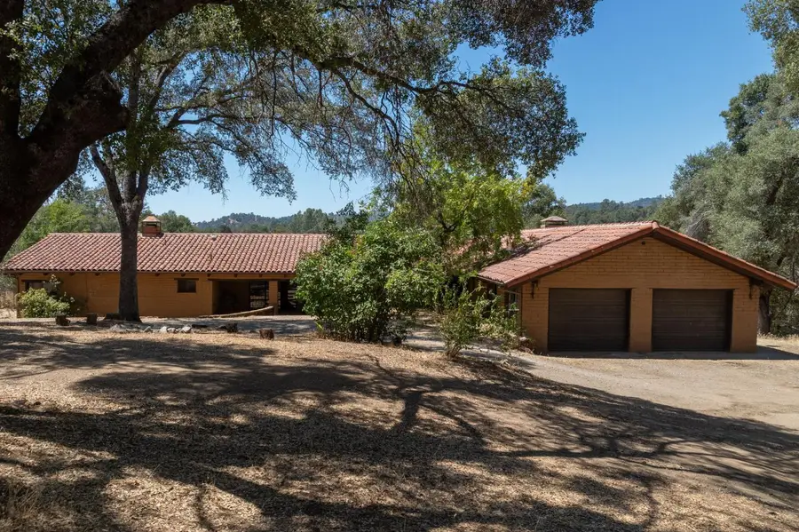 3981 Snow Creek Road, Mariposa, CA 95338 - Image #2