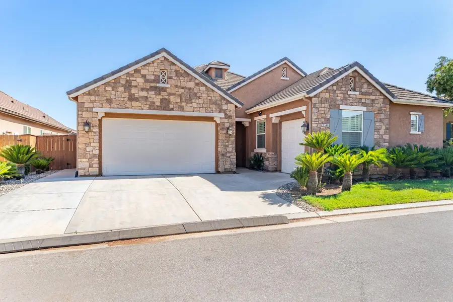 3560 Bloomfield Lane, Clovis, CA 93619 - Image #2