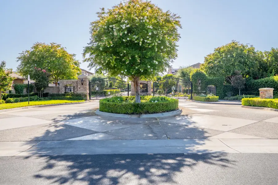 3560 Bloomfield Lane, Clovis, CA 93619 - Image #3