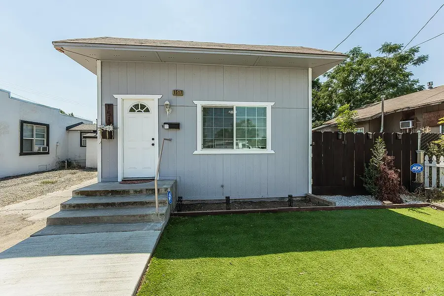 1517 Stillman Street, Selma, CA 93662 - #2