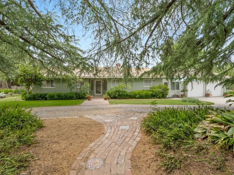 6043 N Forkner Avenue, Fresno, CA 93711 - Image #2