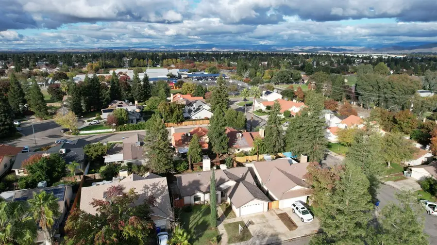1910 E Eclipse Avenue, Fresno, CA 93720 - Image #3