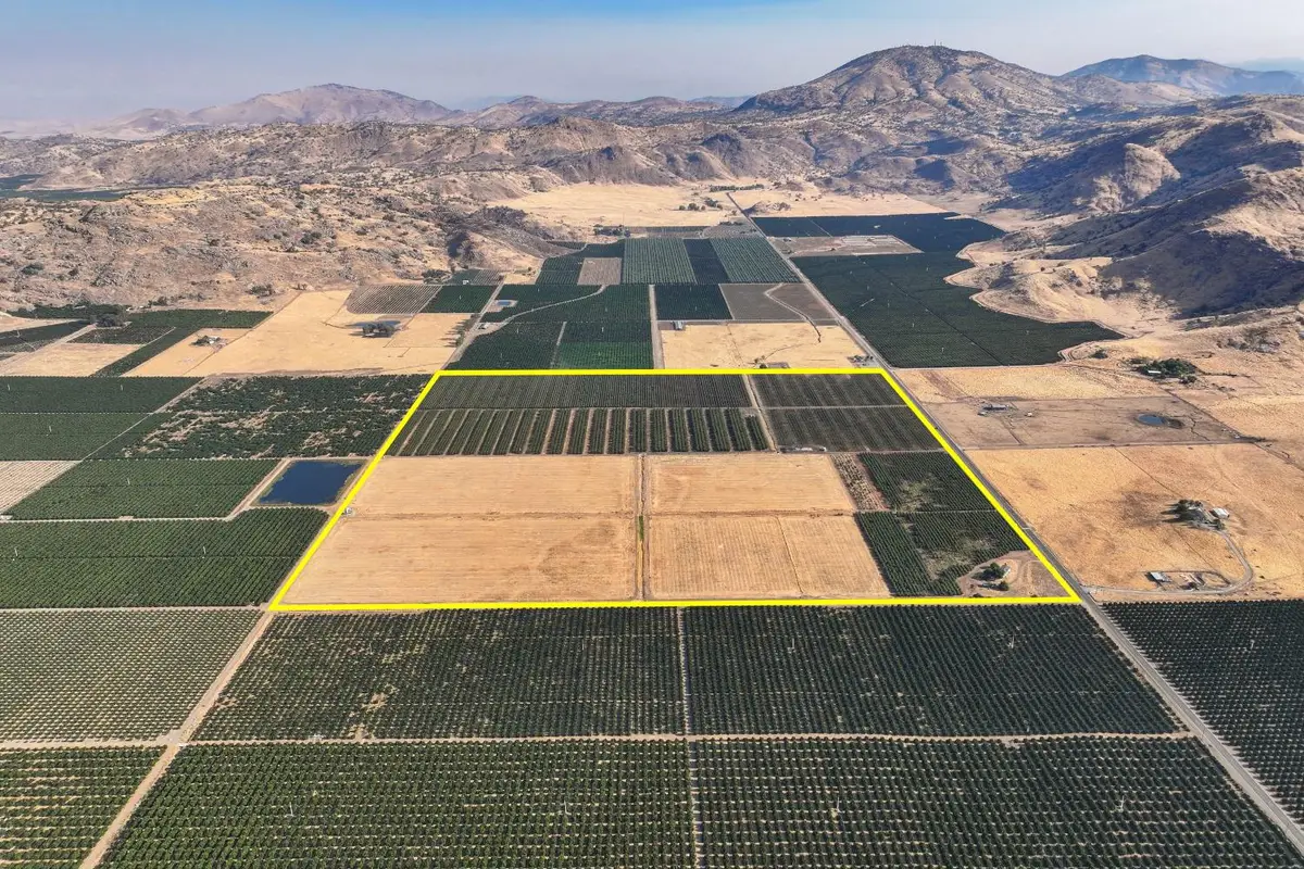 3905 S Hills Valley Road, Orange Cove, CA 93646 - Image #1