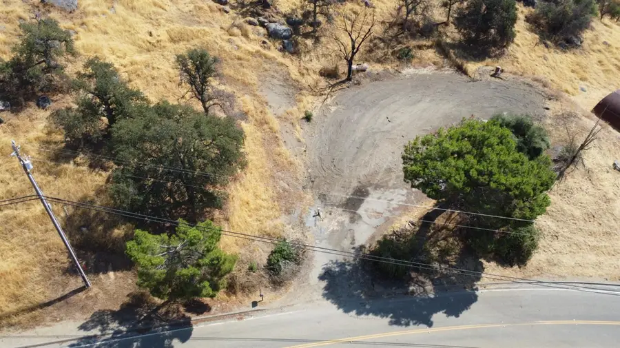 38938 Pepperweed Road, Yokuts Valley, CA 93675 - #2