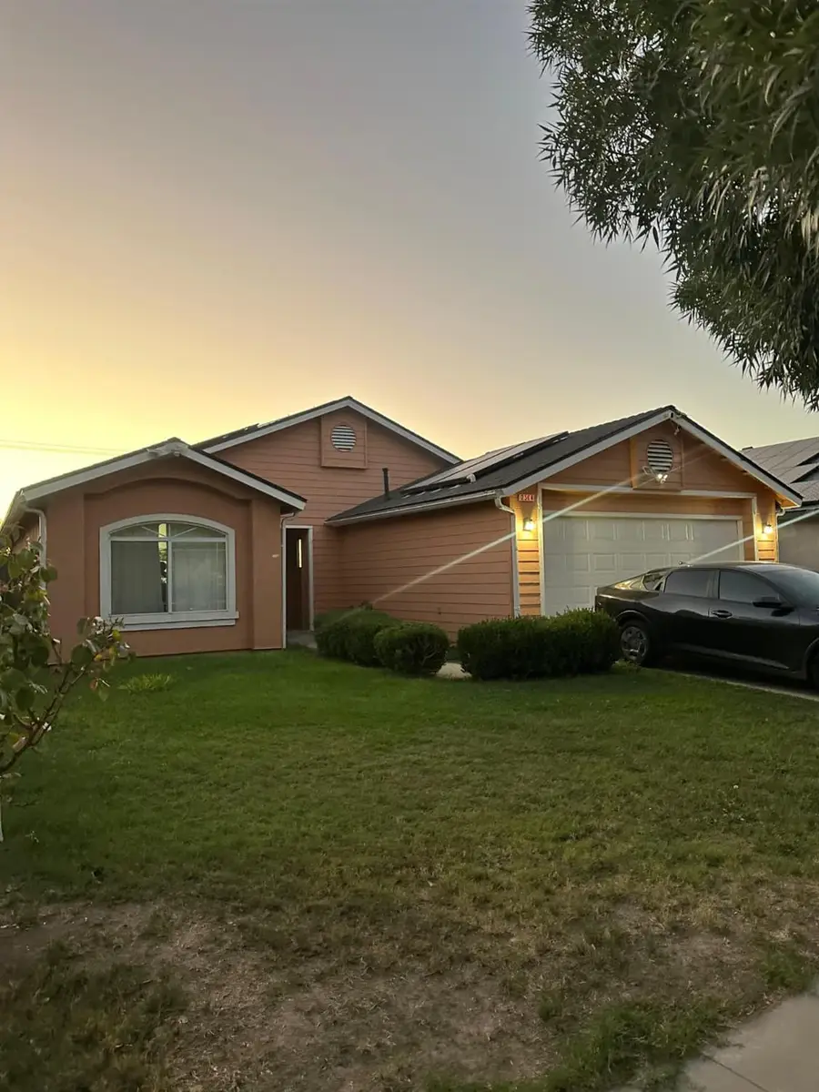 2564 S Habitat, Fresno, CA 93706 - Image #2