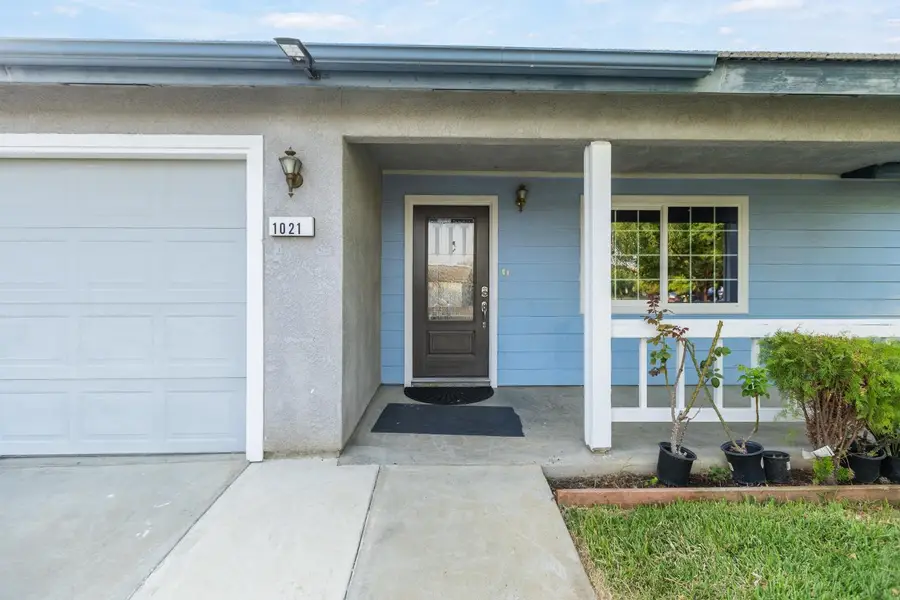 1021 Princeton Avenue, Lindsay, CA 93247 - Image #2