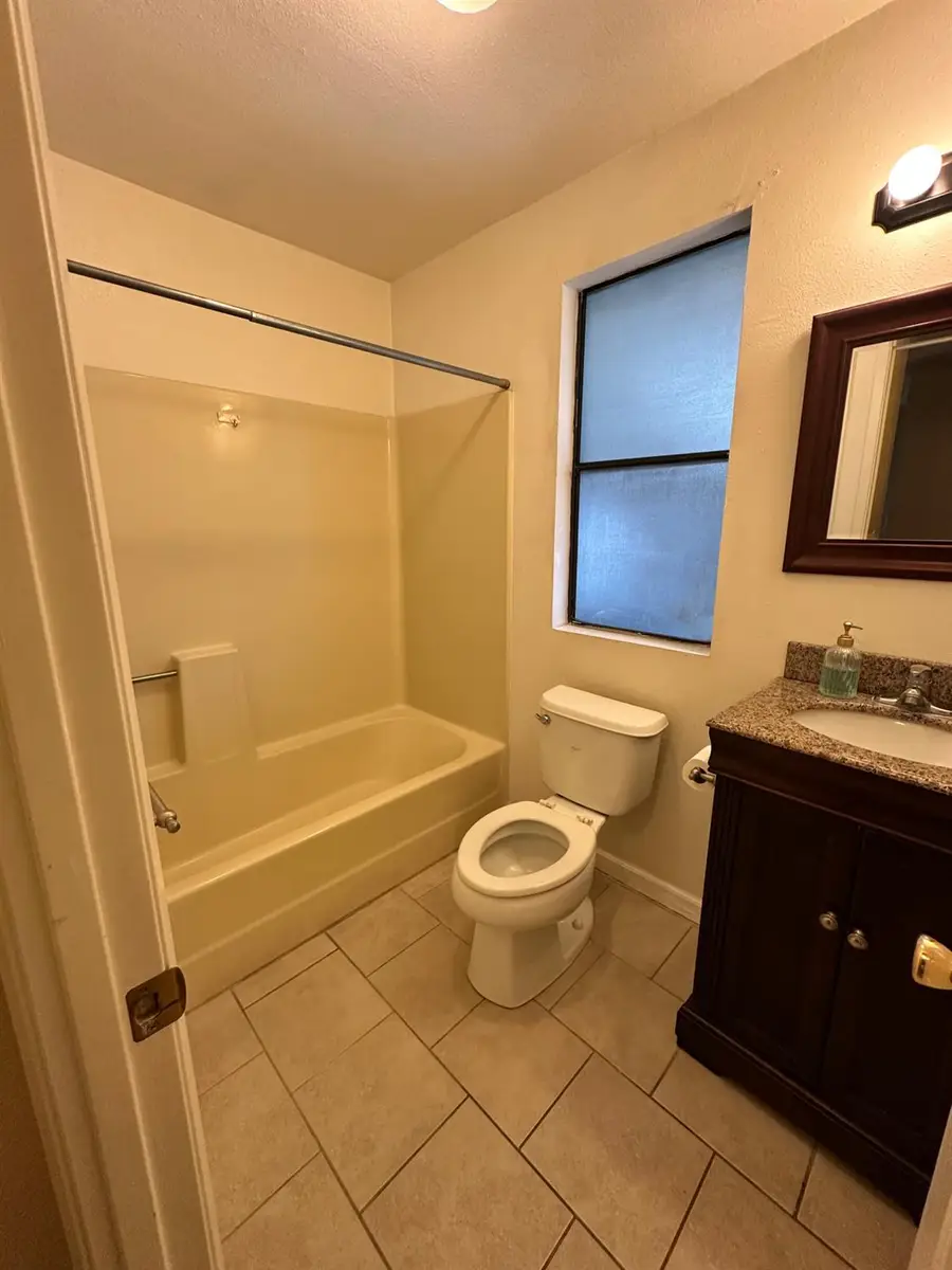 336 E Alluvial Ave #1, Fresno, CA 93720 - Image #3
