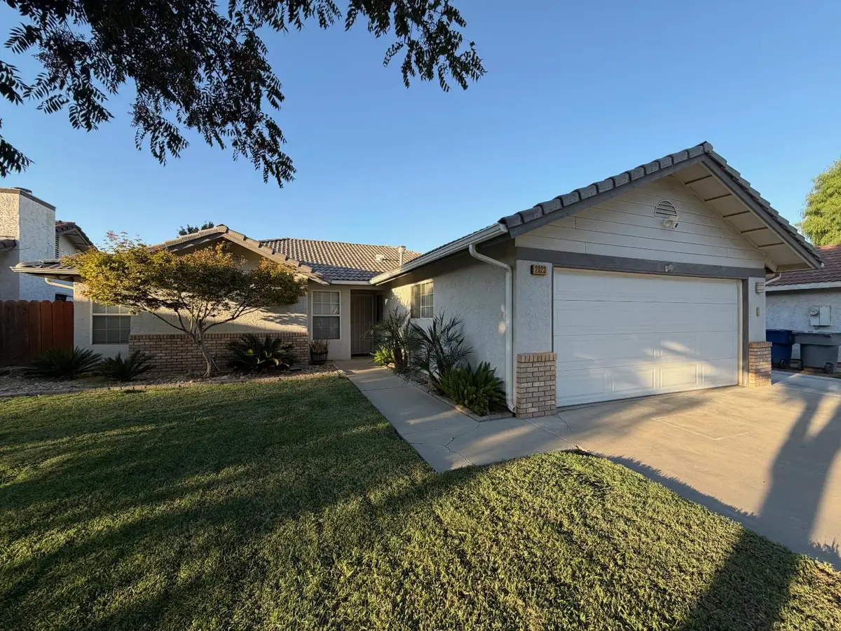 2023 Paul Avenue, Clovis, CA 93611 - Image #1