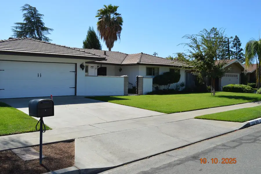 365 W Escalon Avenue, Fresno, CA 93704 - Image #2