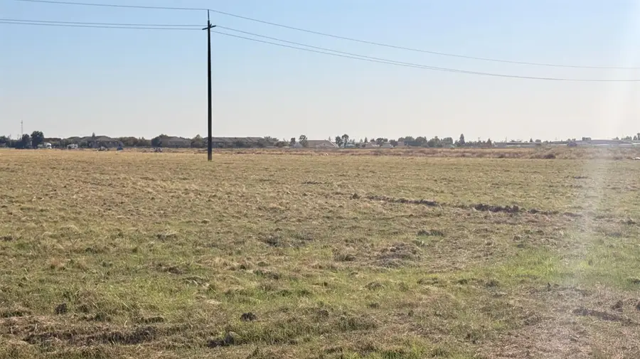 123 E South Ave, Parlier, CA 93648 - Image #3