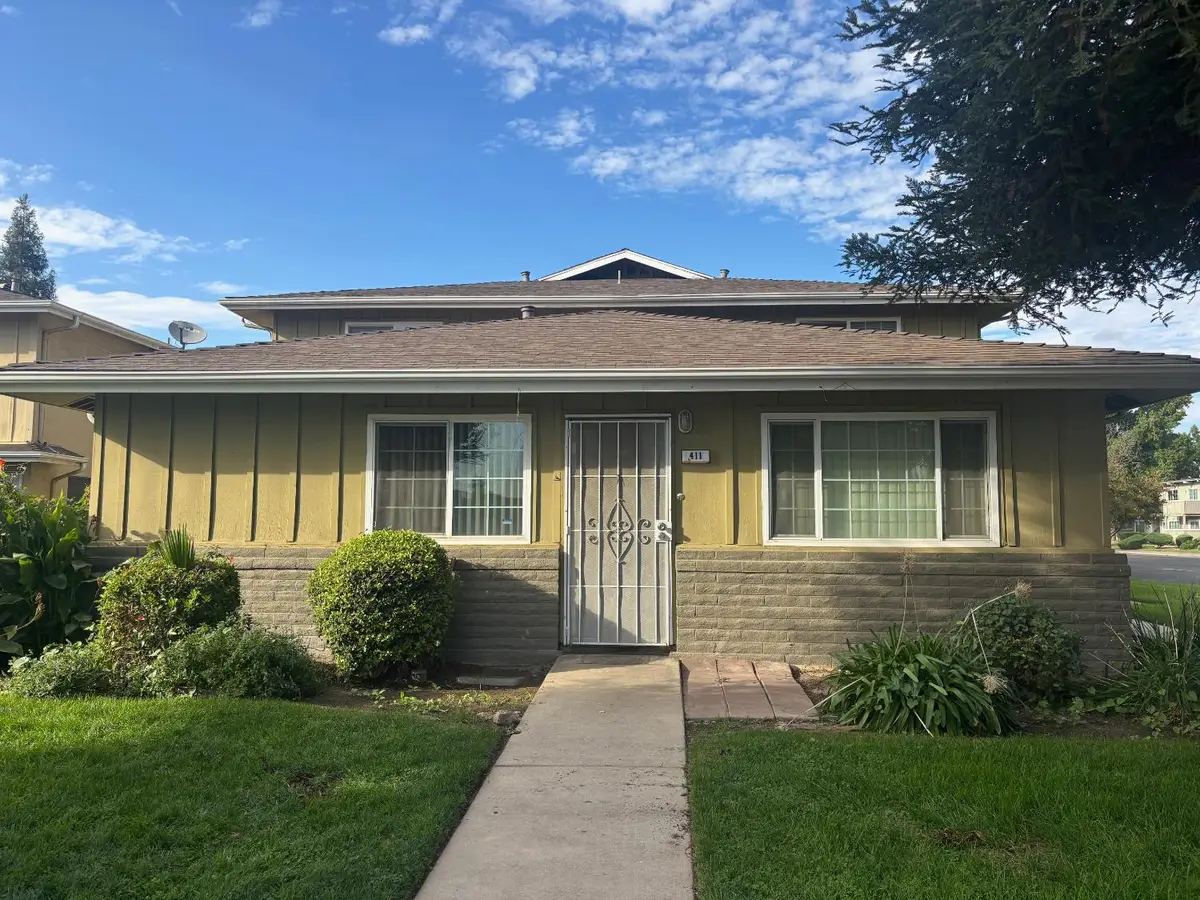 411 W Santa Ana Avenue W #1, Clovis, CA 93612 - Image #1