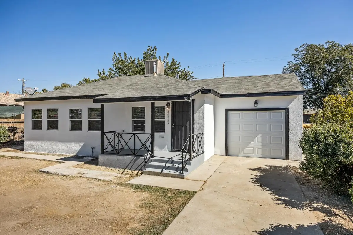 2537 S Holly Avenue, Fresno, CA 93706 - Image #1
