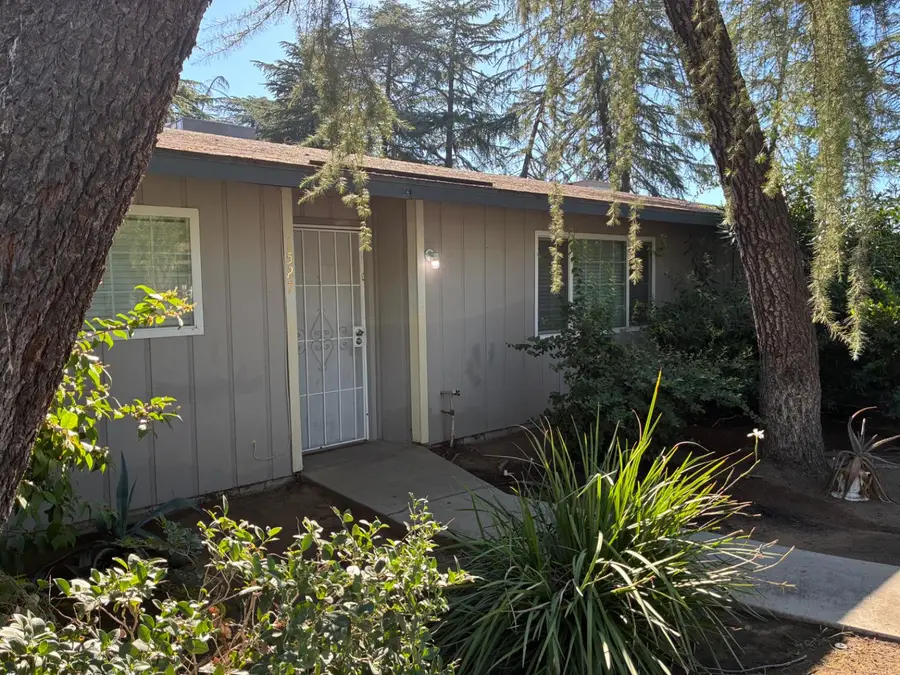 1527 Lind Avenue, Clovis, CA 93612 - Image #2