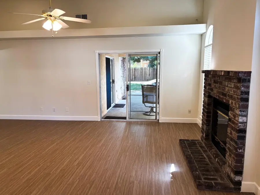 9598 N Sharon Avenue, Fresno, CA 93720 - Image #2