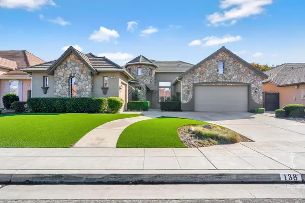 138 W Athens Avenue, Clovis, CA 93611