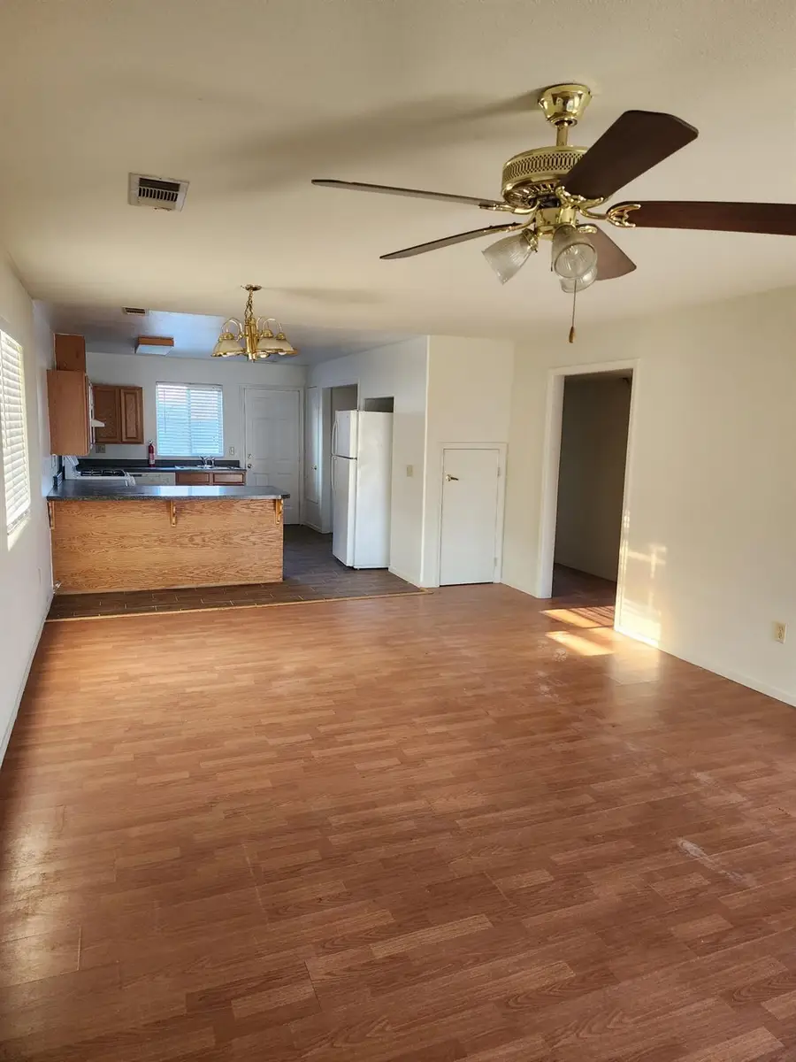 10842 Railroad #D, Armona, CA 93202 - Image #2